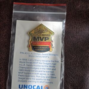 Los Angeles World Series MVP Gold Pin - (Gold/Red/Blue)